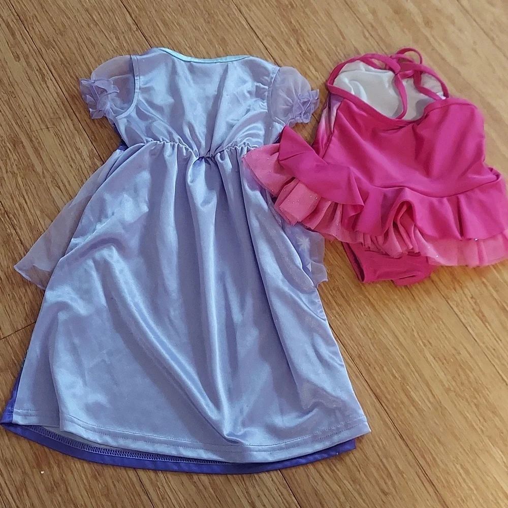 ⭐️ 5/$30 Sophia bundle, size 2T, Swimsuit and Nightgown